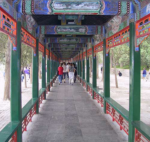 07-palace-corridor